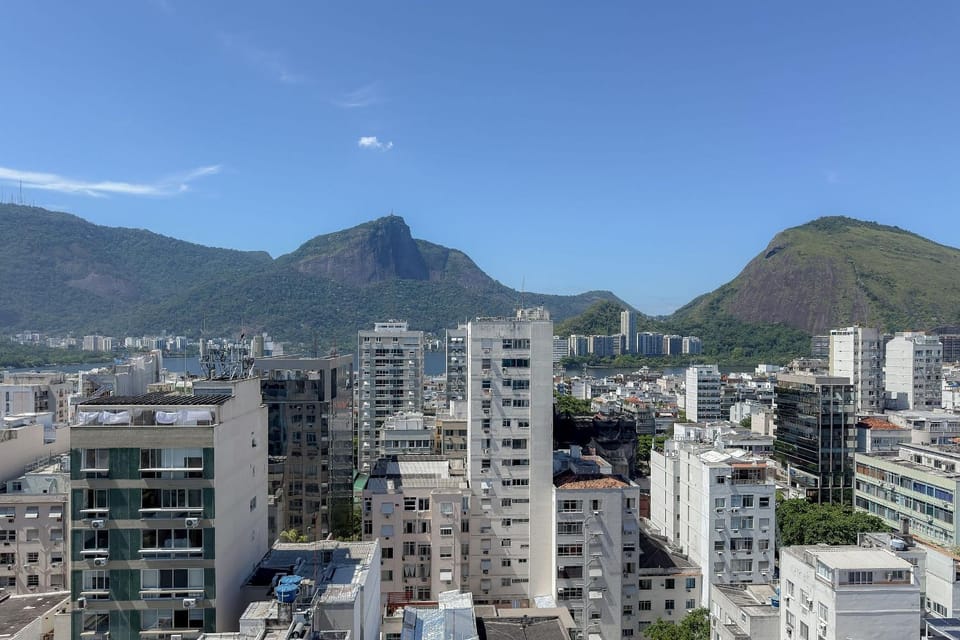 Ipanema 2 Suites Ocean View 1min to Beach Apartment in Rio de Janeiro