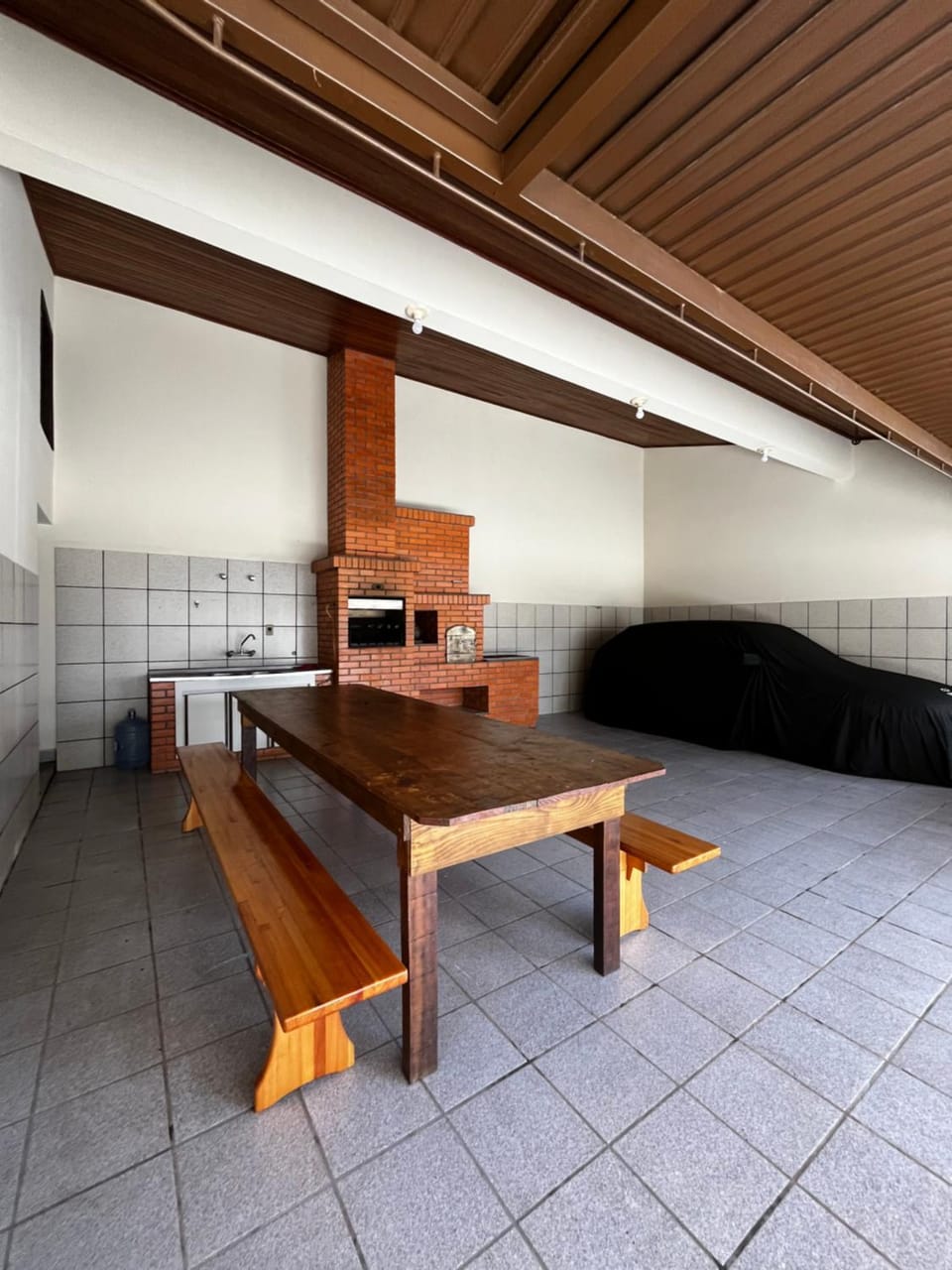BBQ facilities, Dining area