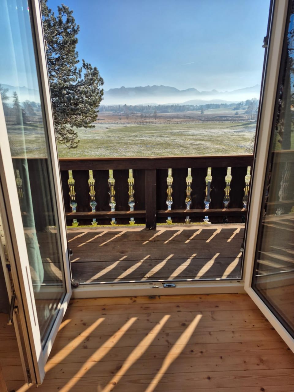 Balcony/Terrace, Mountain view