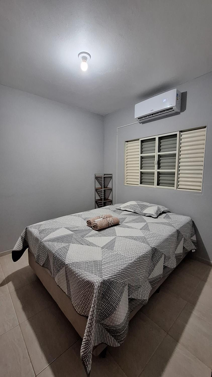 Bed, Photo of the whole room, Bedroom, air conditioner