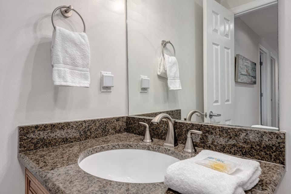 The Inn At Crystal Beach #301 Apartment in Destin