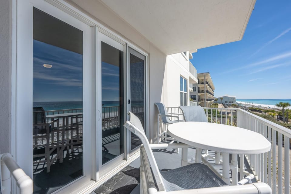 The Inn At Crystal Beach #303 Apartment in Destin