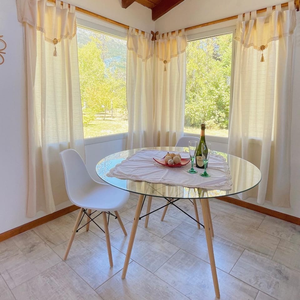 Food and drinks, Dining area