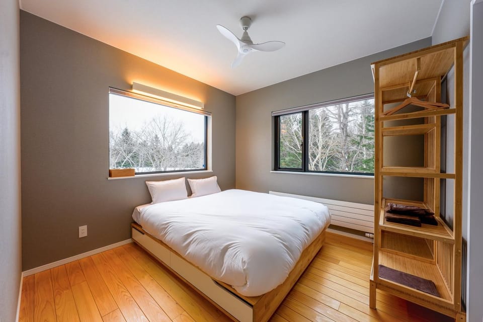 Bed, Photo of the whole room, Bedroom, wardrobe