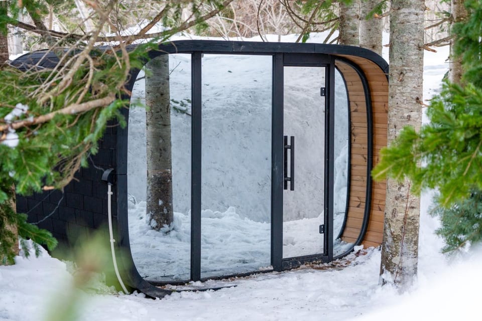 Property building, Day, Natural landscape, Winter, Sauna, Sauna