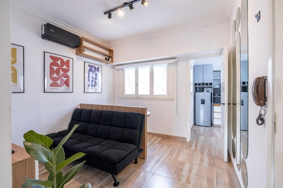 TV and multimedia, Living room, Seating area, air conditioner