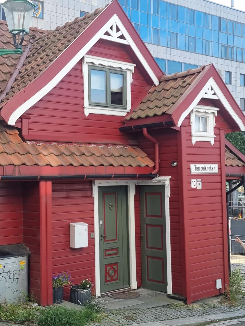 Sentralt,unikt lite bergenshus med sjel på fine Nøstet! House in Bergen
