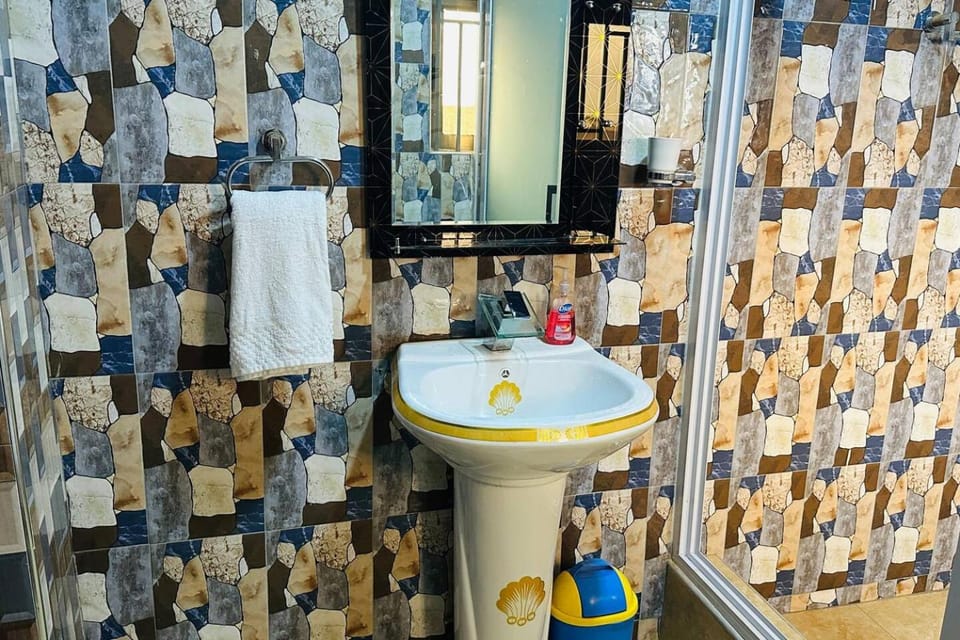 Sunlit Top Floor +Starlink Wi-Fi Vacation rental in Kumasi