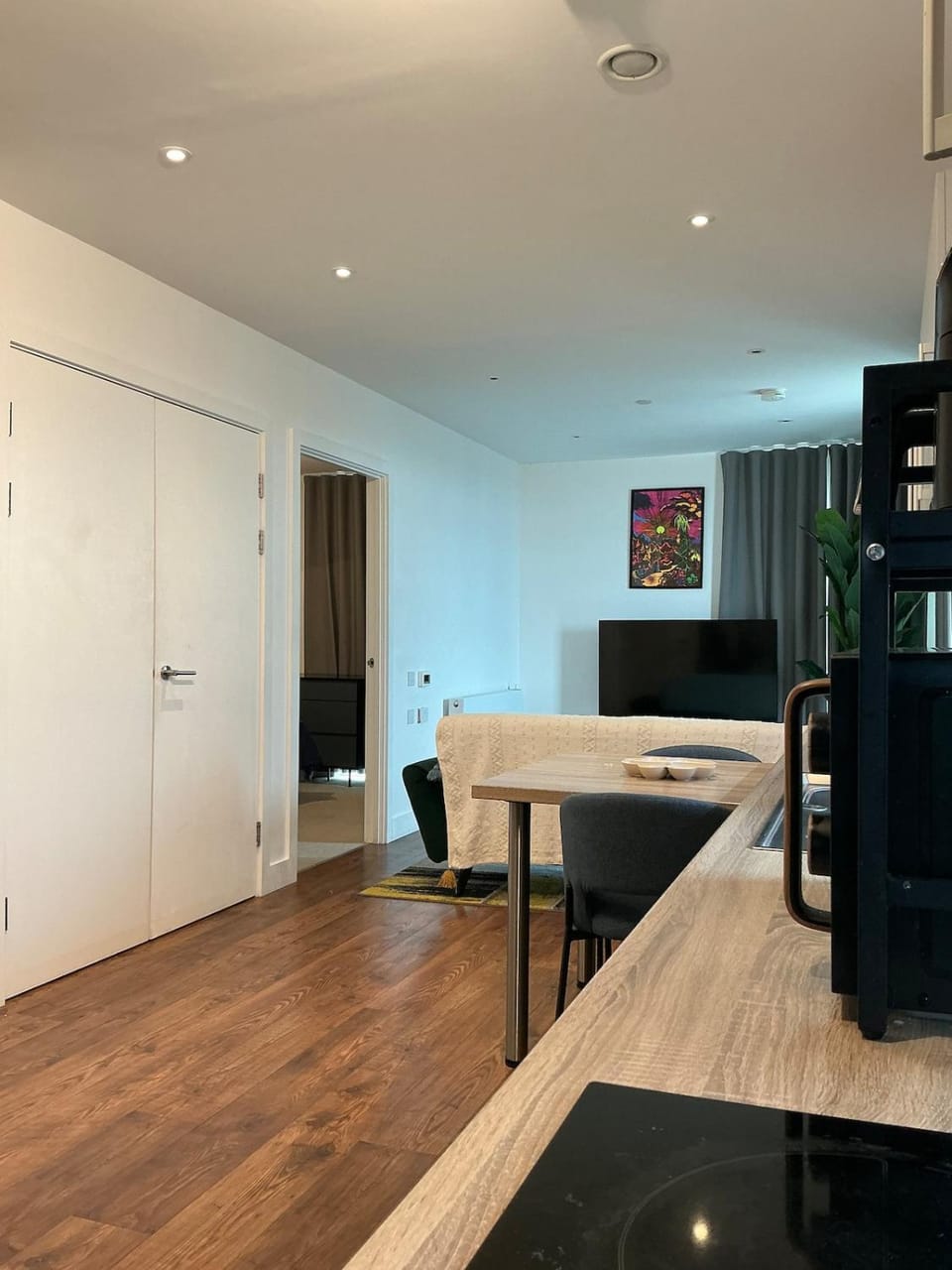 Cozy Two Bed Oasis Apartment in Barking