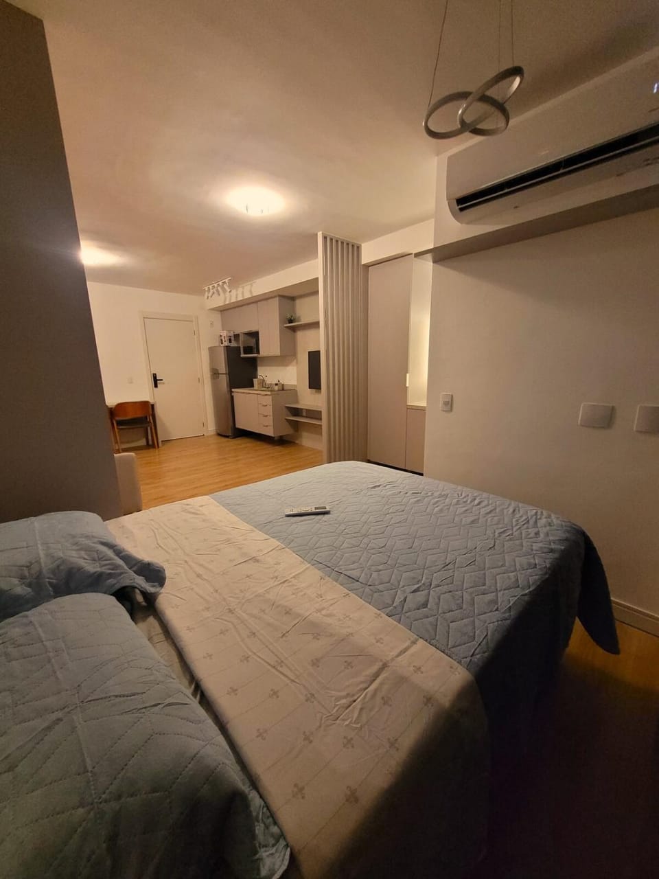 Bed, Kitchen or kitchenette, Photo of the whole room, air conditioner