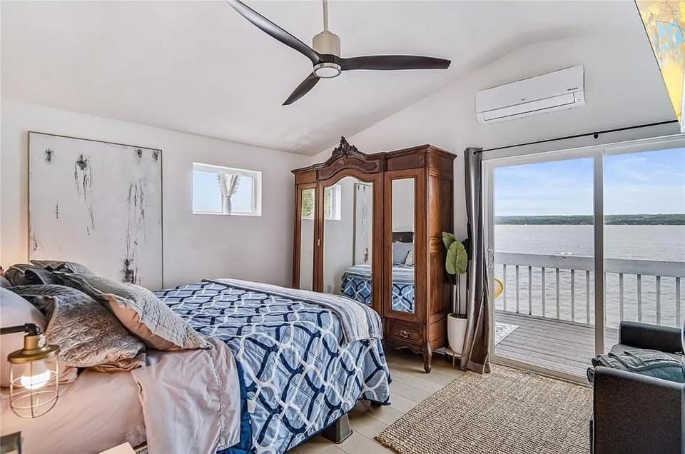 TV and multimedia, Bedroom