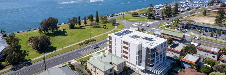 Sea You in Batemans Bay - Steps from the Beach Apartment in Batemans Bay