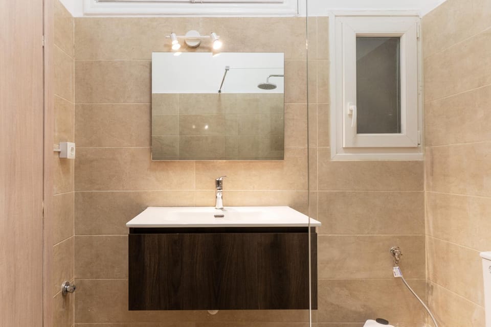 Stylish Apartment In The Heart Of Thessaloniki Apartment in Thessaloniki