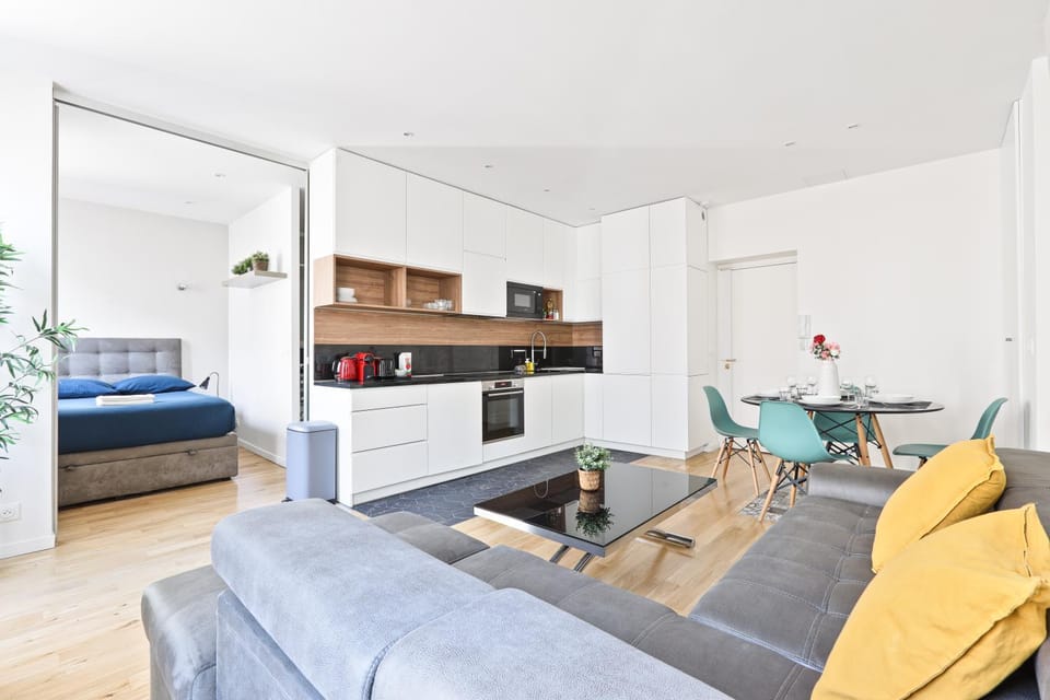 Bed, Kitchen or kitchenette, Living room, Seating area, Dining area, Bedroom, oven, stove