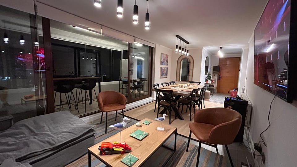Communal lounge/ TV room