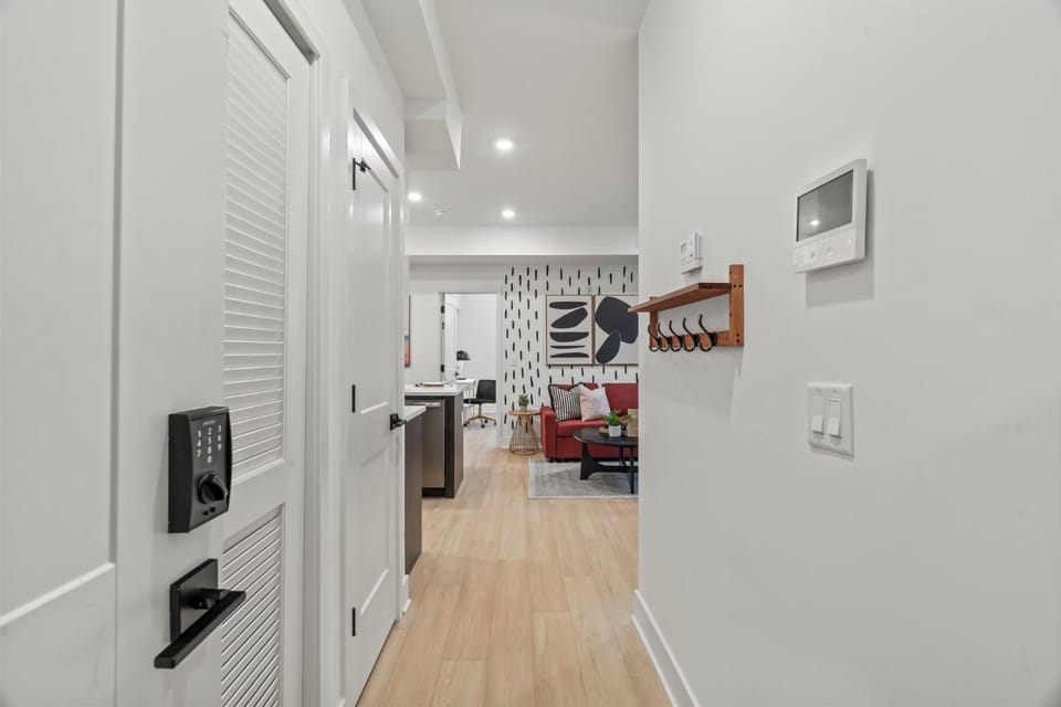 Facade/entrance, Living room