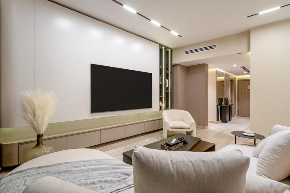 Paradise Retreats 3BR Burj Khalifa & Fountain view Apartment in Dubai