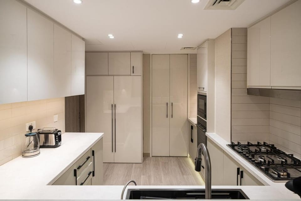 Paradise Retreats 3BR Burj Khalifa & Fountain view Apartment in Dubai
