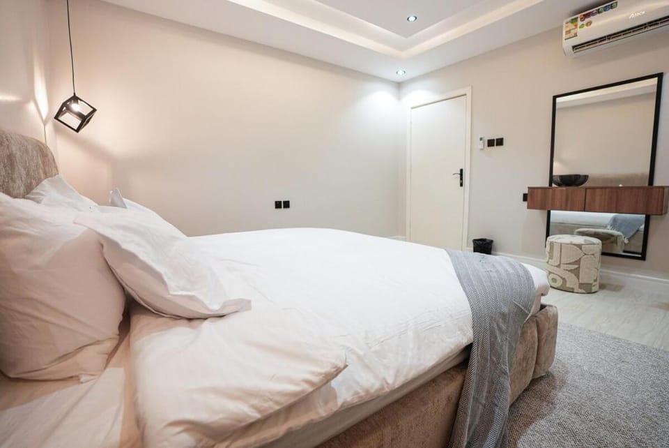 شقة فاخرة بتصميم أنيق ومميز Apartment in Riyadh