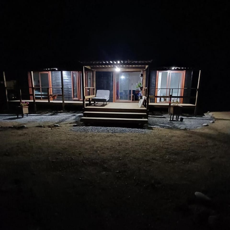 Tiny Tunquen House in Santiago Metropolitan Region