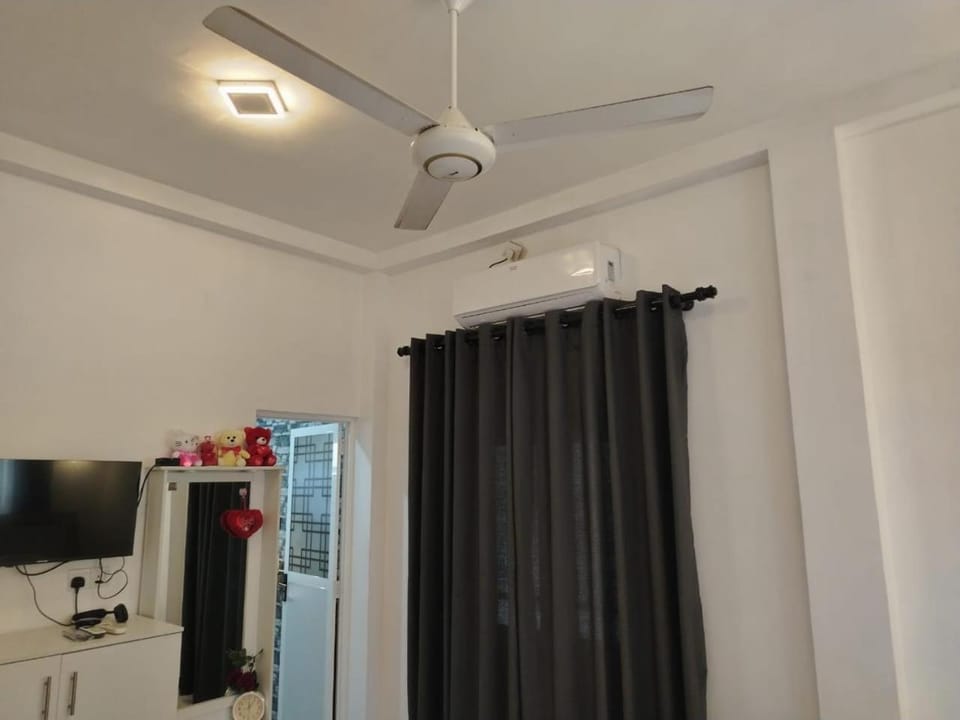 TV and multimedia, air conditioner