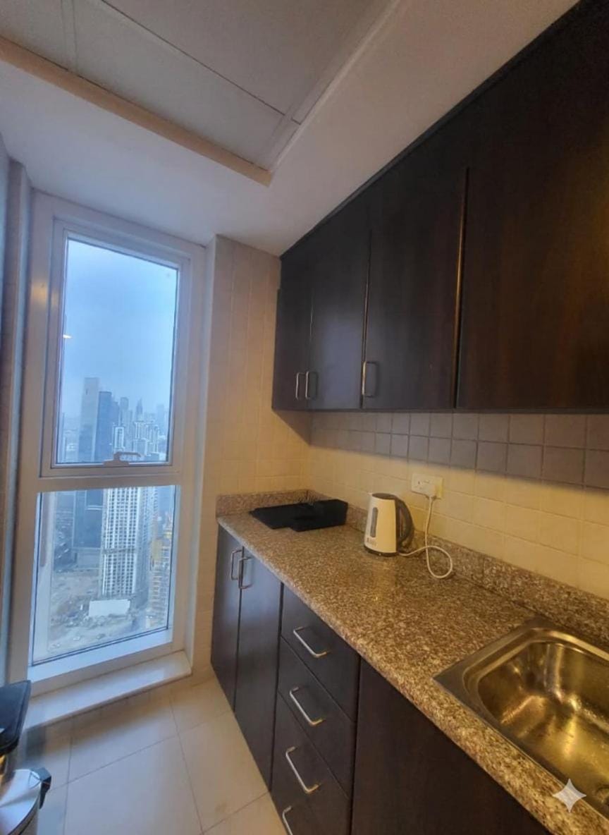 Yogi - 2BR with Maid Burj Khalifa and Canal View Apartment in Dubai
