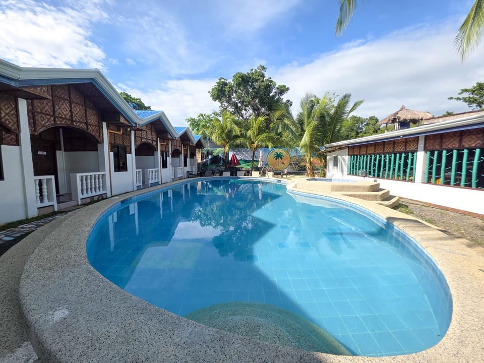 Property building, Restaurant/places to eat, Swimming pool, Breakfast