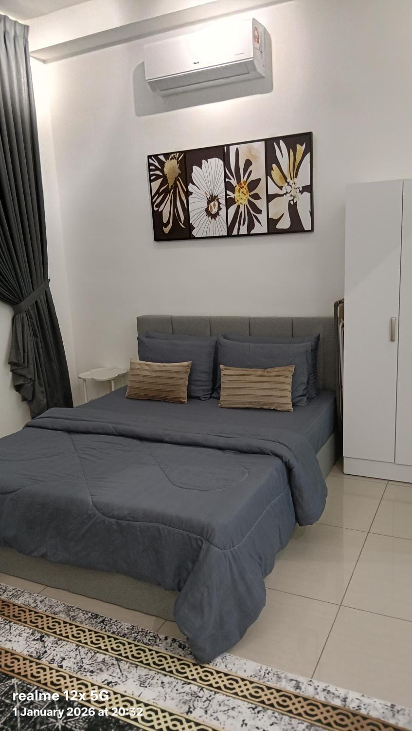 Bed, Bedroom, air conditioner