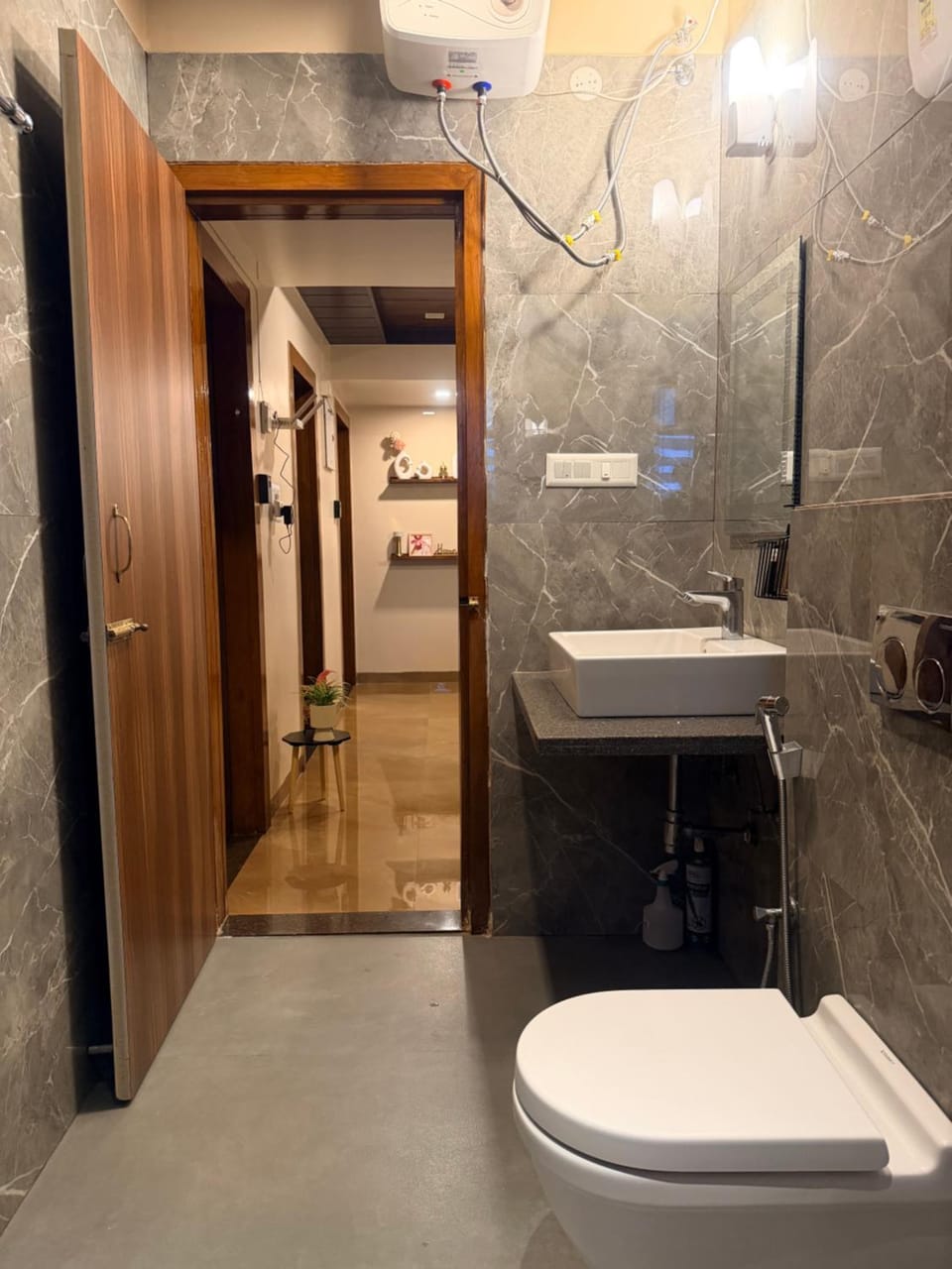Caelvie - A room in a 3 bedroom homestay in Guwahati Vacation rental in India