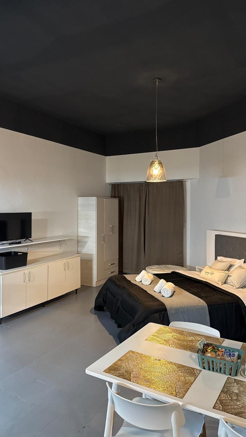 Bed, Living room, Photo of the whole room