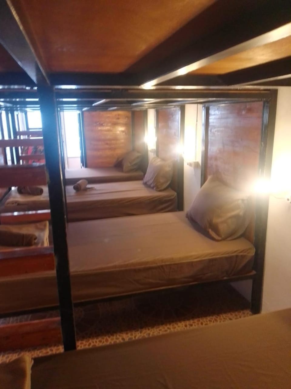 Bedroom, bunk bed