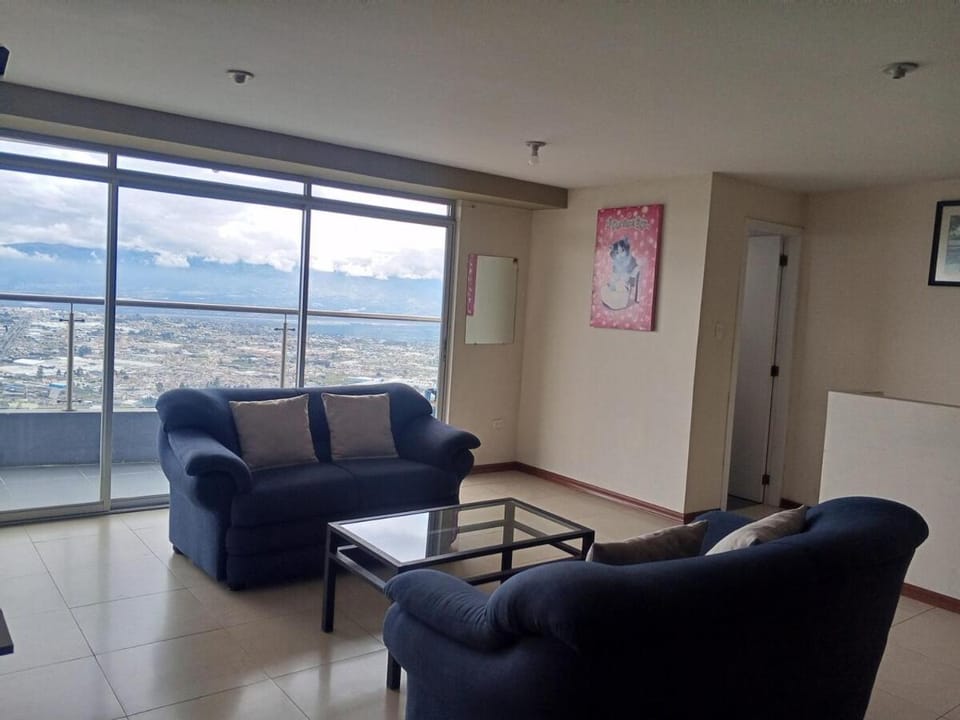 Panoramic view of Quito's north side Apartment in Quito
