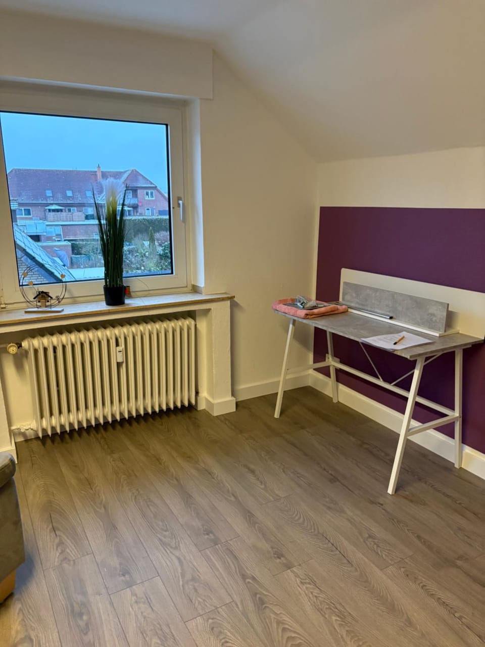 Red Dot Apartment Bruno Apartment in Hamm