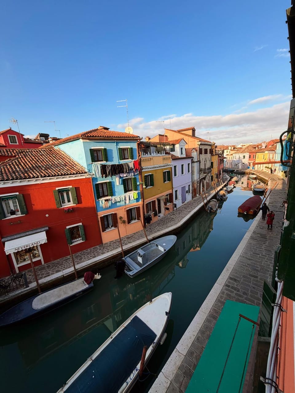 Day, Neighbourhood, Natural landscape, River view, Street view