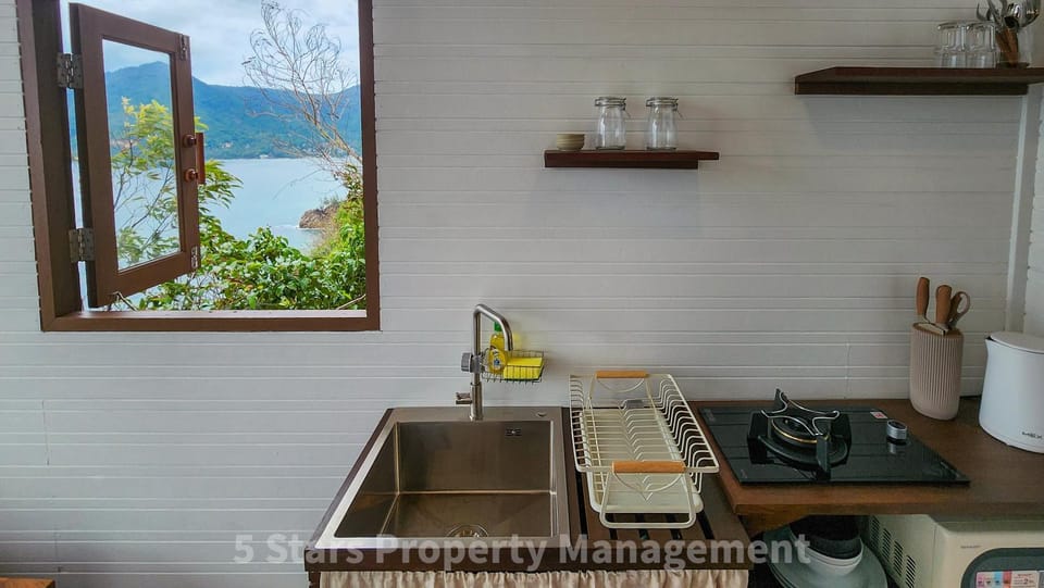 Epic Views Cabins - Ocean or Mountains, your choice Cabin in Ko Pha-ngan Sub-district