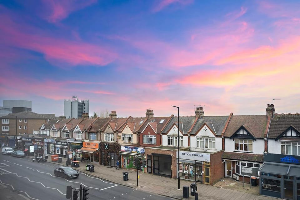 Prime North Finchley Stay - Modern Apartment Apartment in London