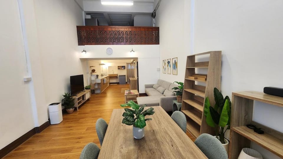 Living room, Dining area