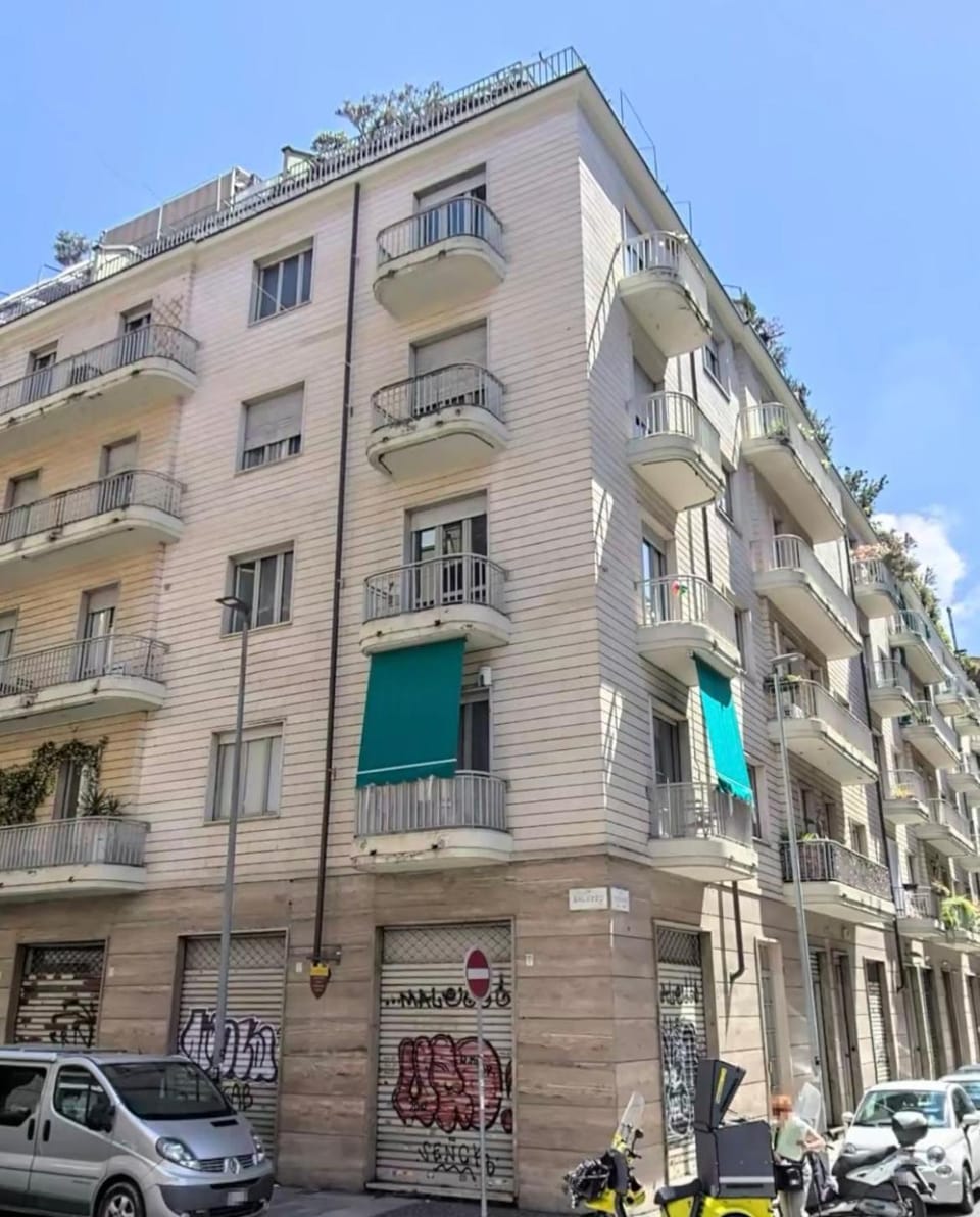 Property building, Neighbourhood, Street view, Location