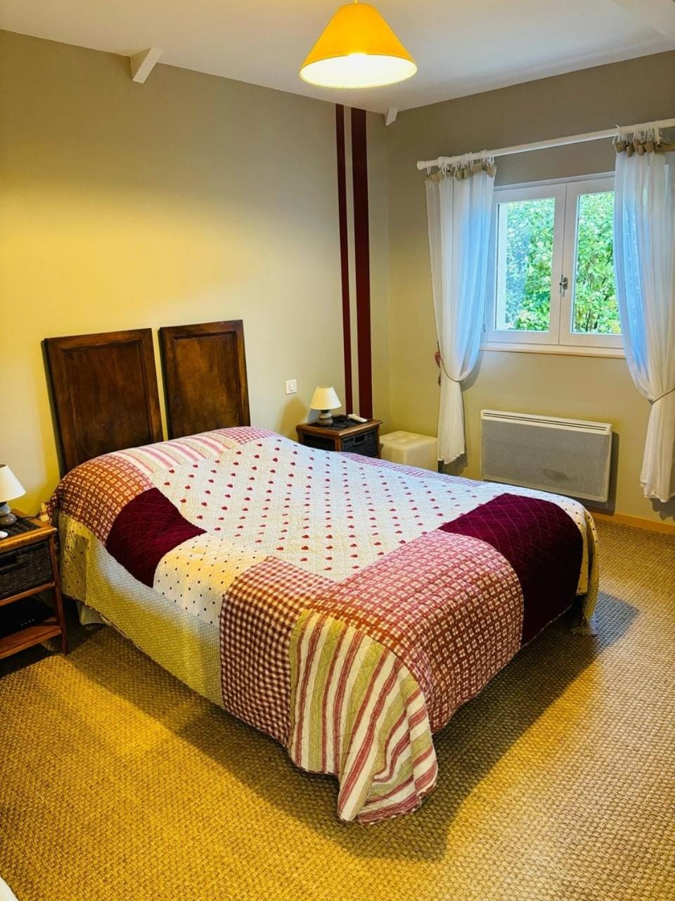 detached house, garden and private pool House in Auvergne-Rhône-Alpes
