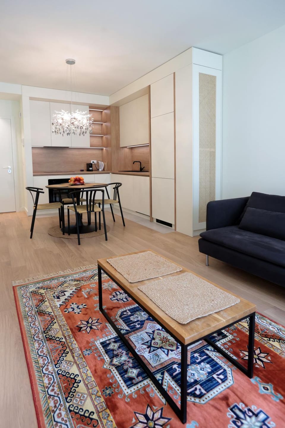 Kitchen or kitchenette, Living room, Seating area, Dining area, heating, internet, air conditioner