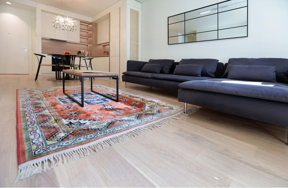 Living room, Seating area, Dining area, heating, internet