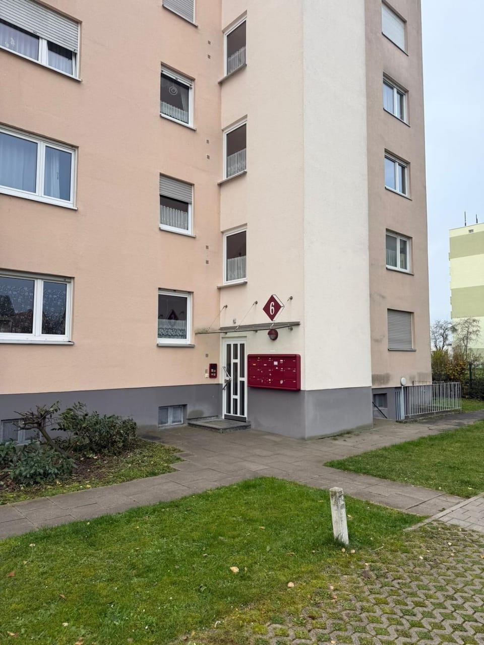 Property building, Facade/entrance