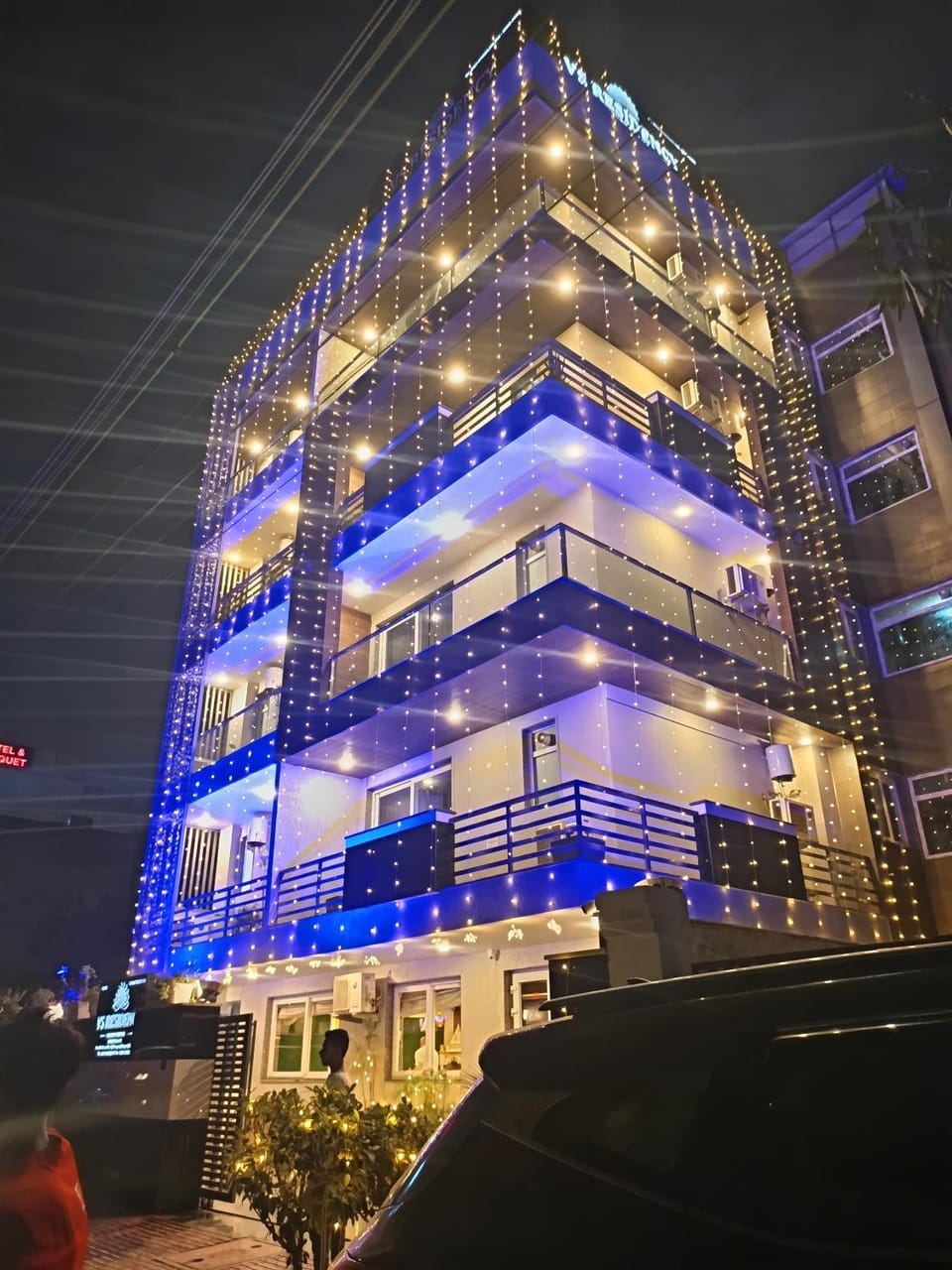 Property building, Facade/entrance