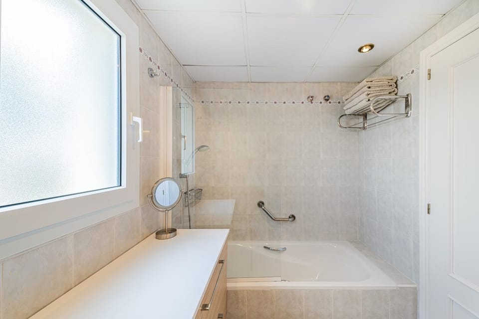 Bathroom, Living room
