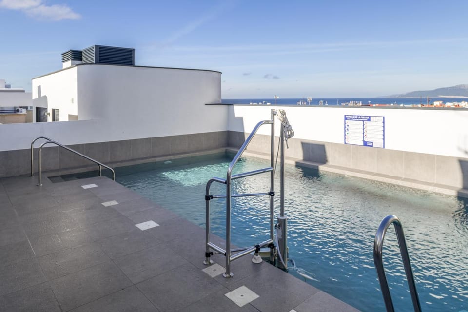 Property building, Swimming pool
