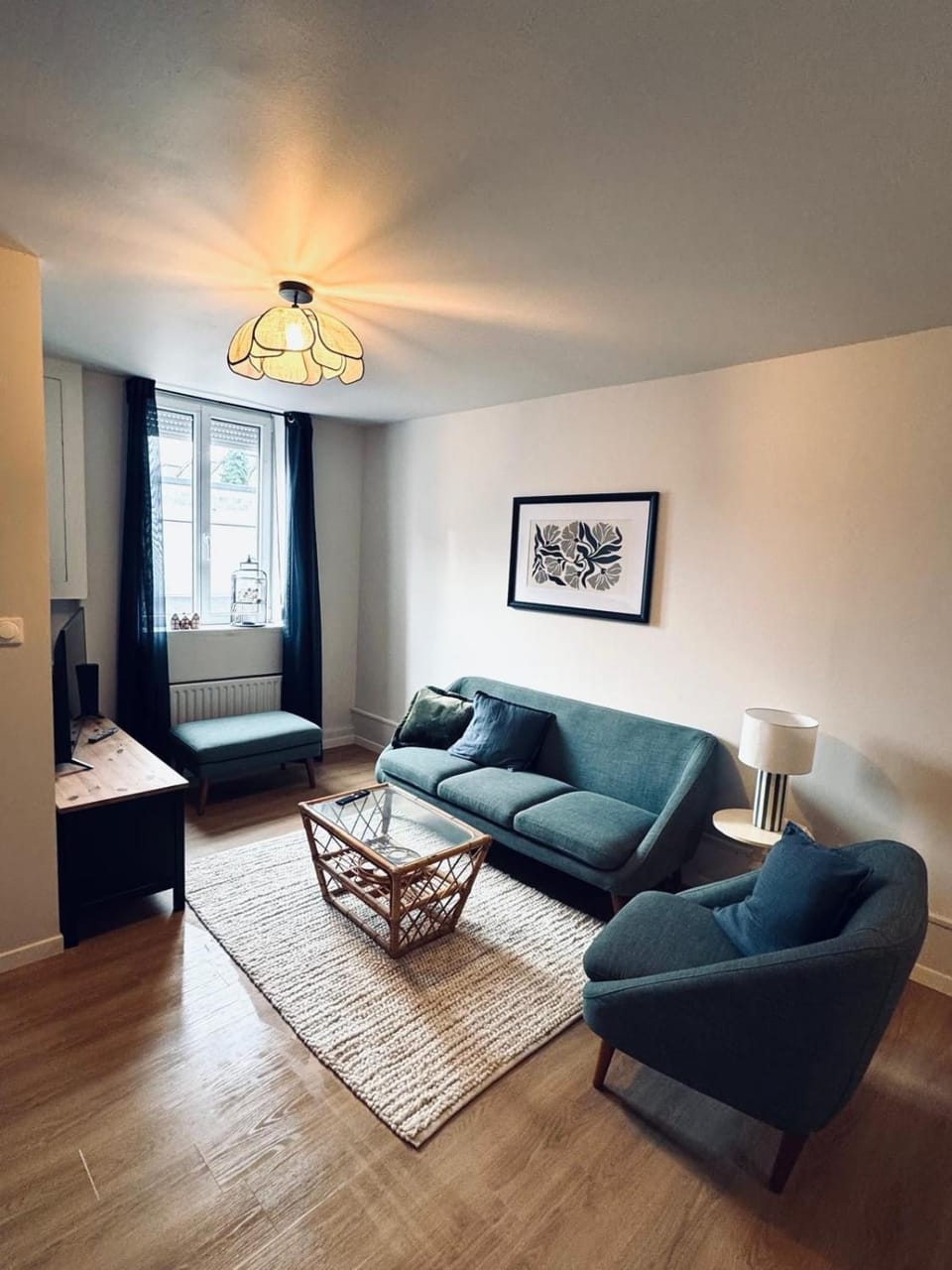 TV and multimedia, Living room, Seating area