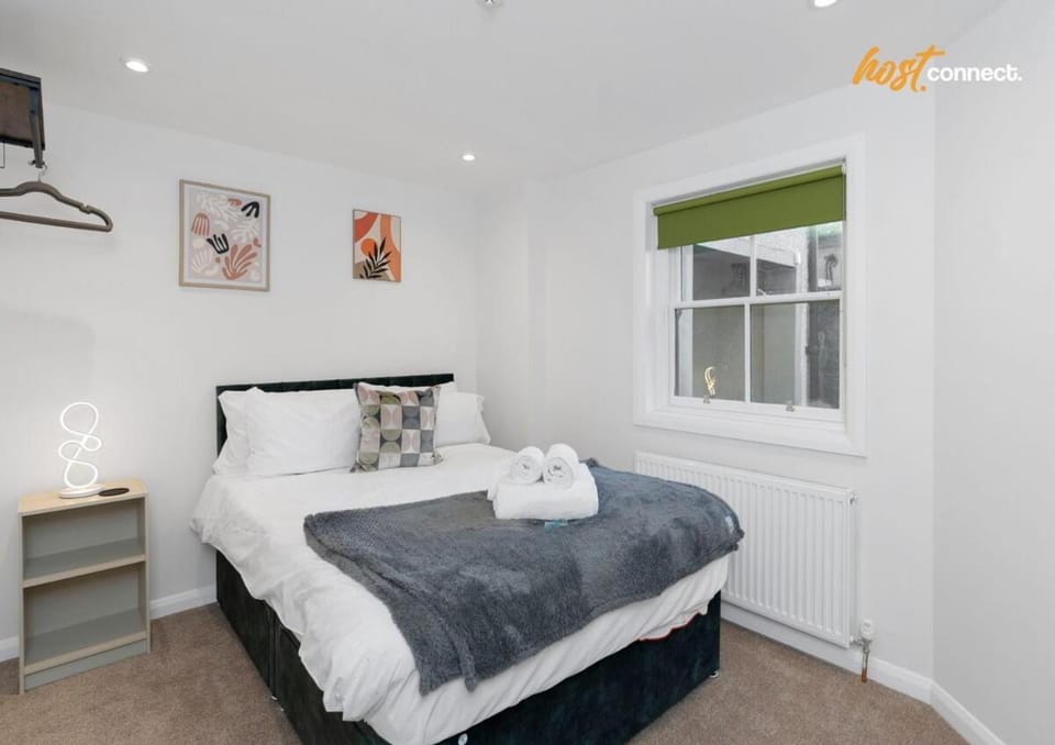 Central 2BR Flat at Wellwynd I Parking Included Apartment in Airdrie