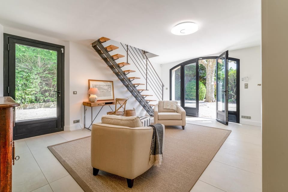 Property building, Living room