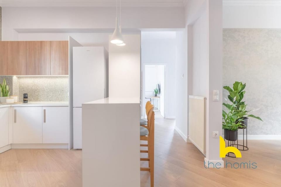 Spacious 3BR Retreat w 2 Baths & Fast Wi-Fi Apartment in Athens