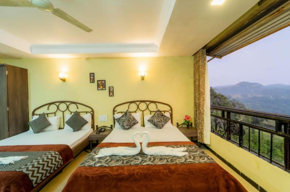 Bed, Natural landscape, View (from property/room), Balcony/Terrace, Photo of the whole room, Bedroom, Mountain view